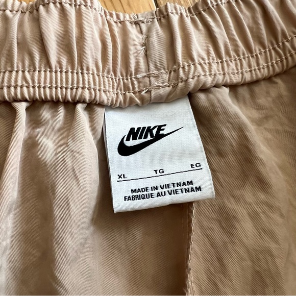 Nike Beige Tan Nylon Cargo Pants Elastic Bungee Waist Size XL - Picture 5 of 10
